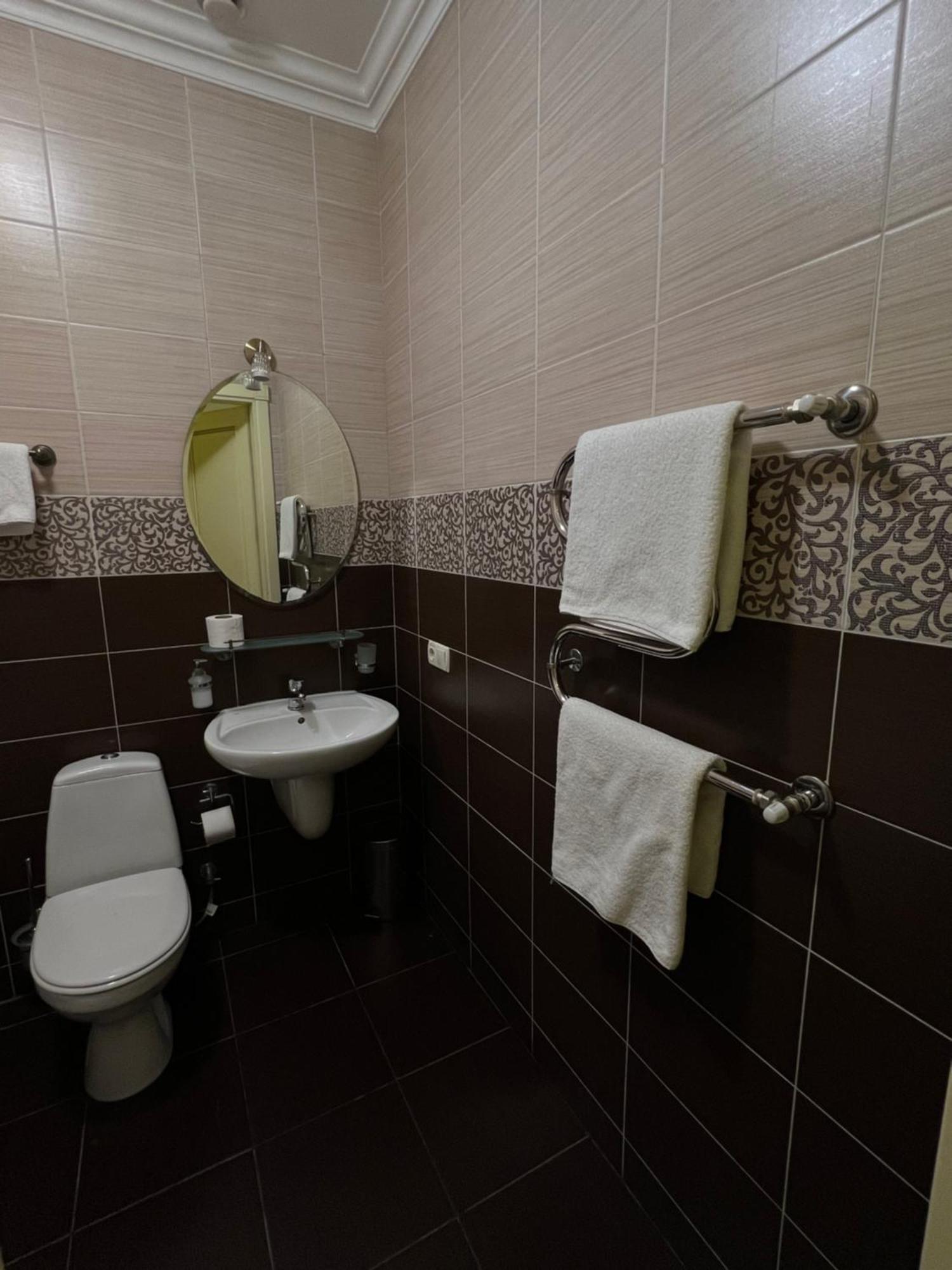 Hotel Menshikov Odessa Extérieur photo