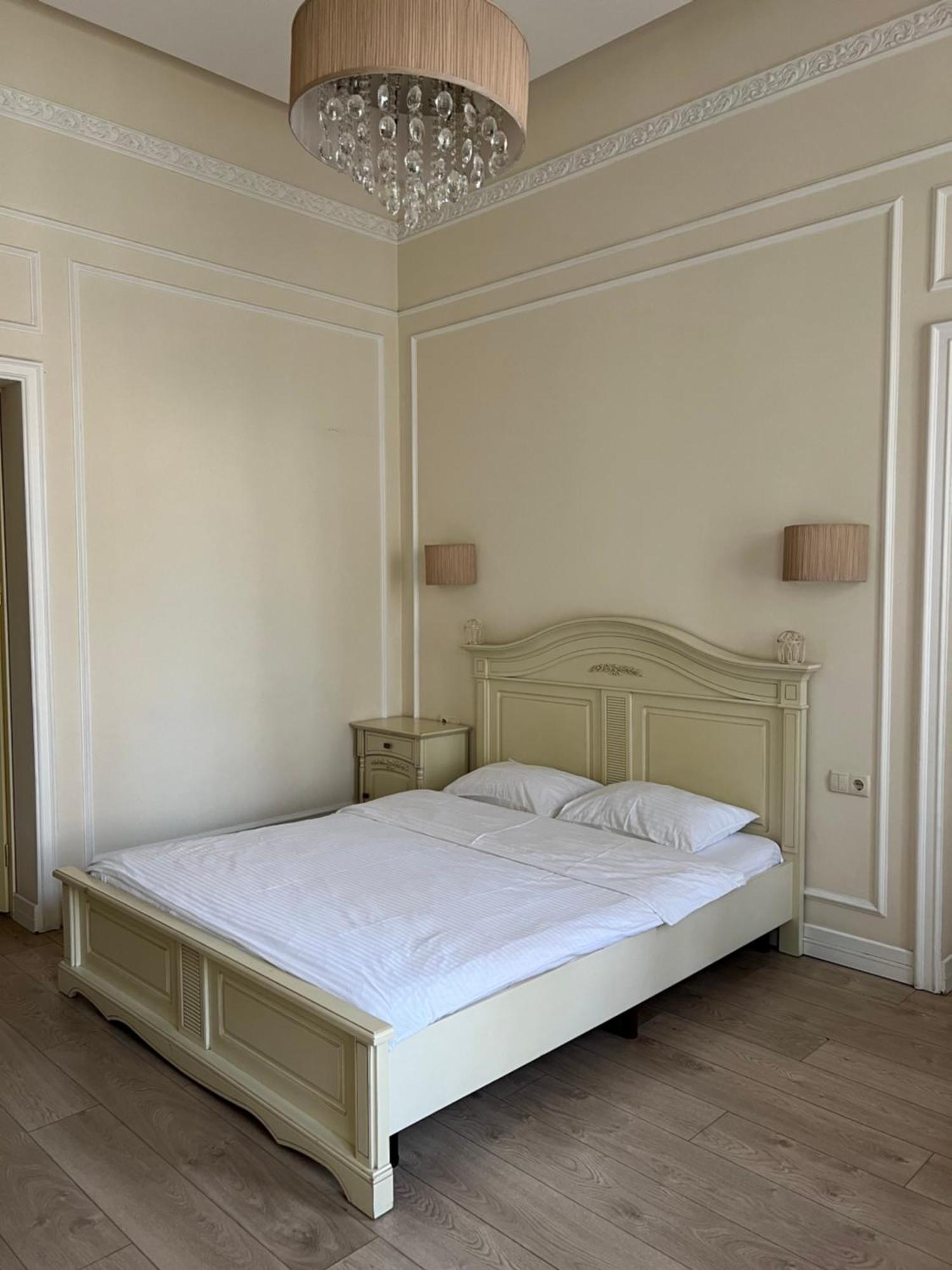 Hotel Menshikov Odessa Extérieur photo