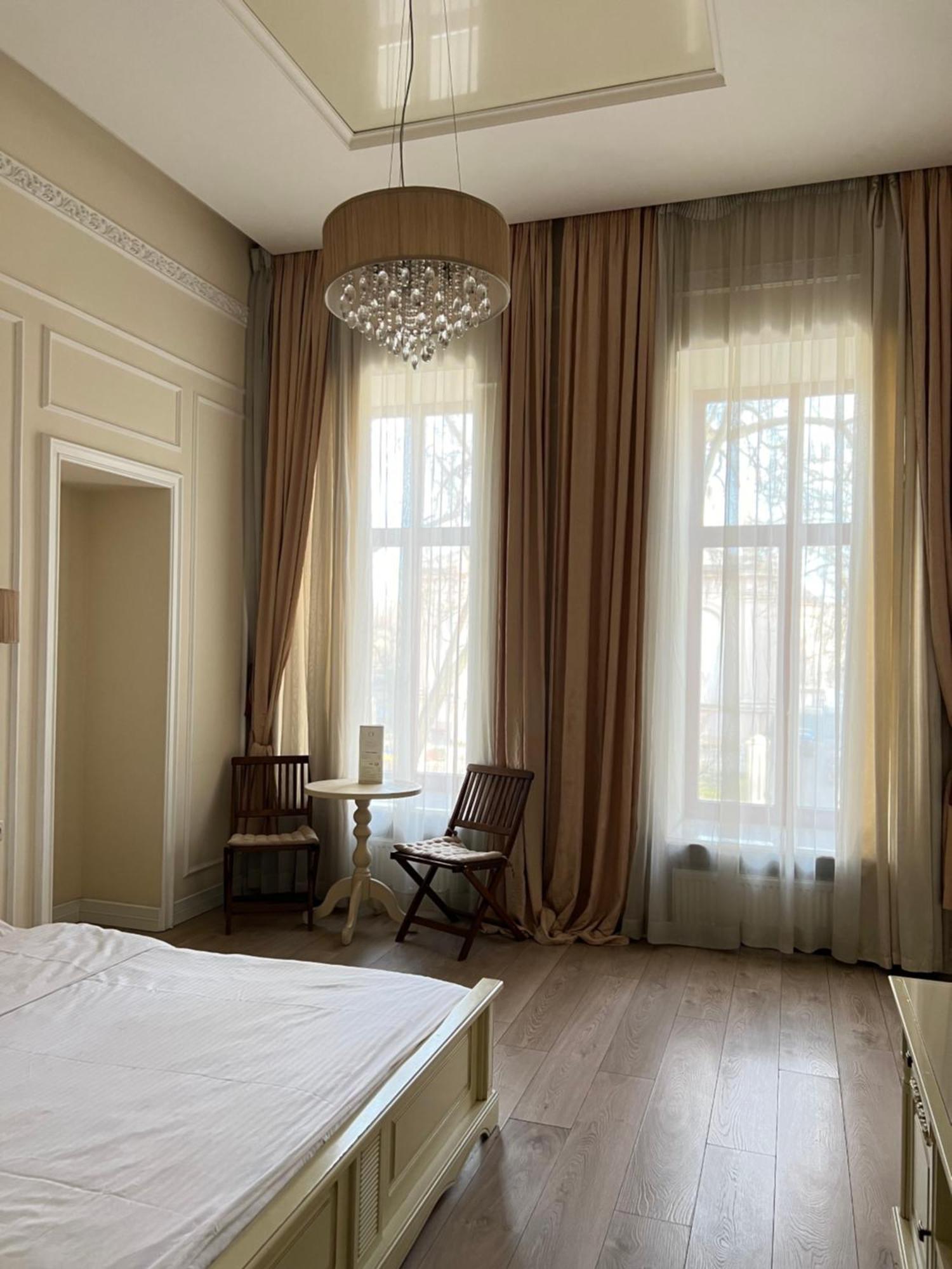 Hotel Menshikov Odessa Extérieur photo