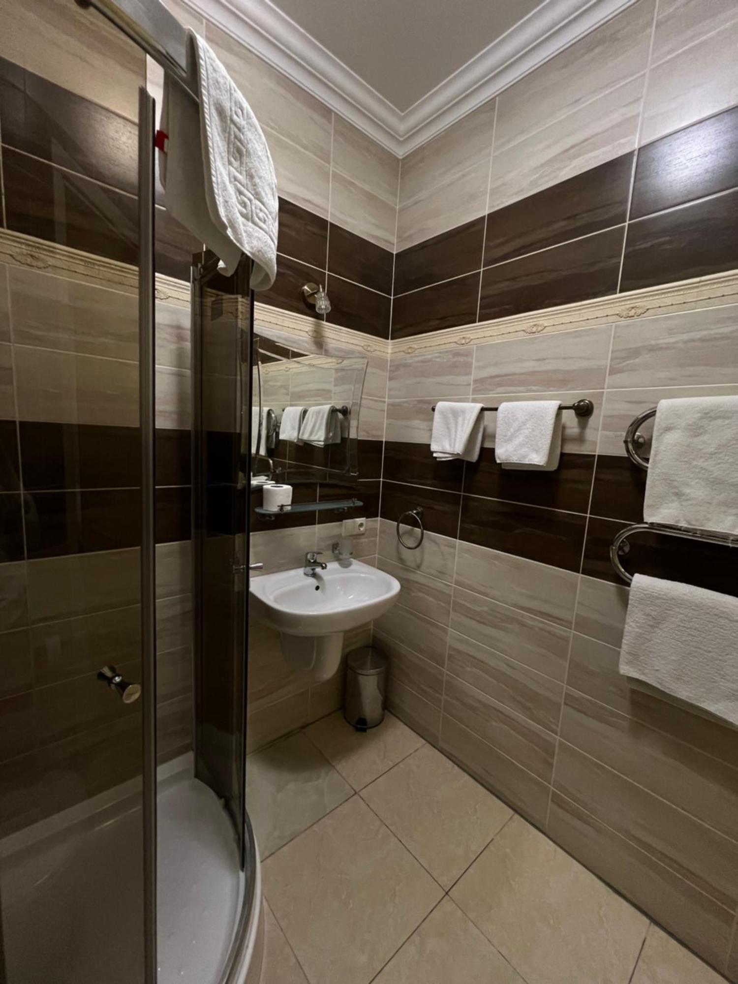 Hotel Menshikov Odessa Extérieur photo