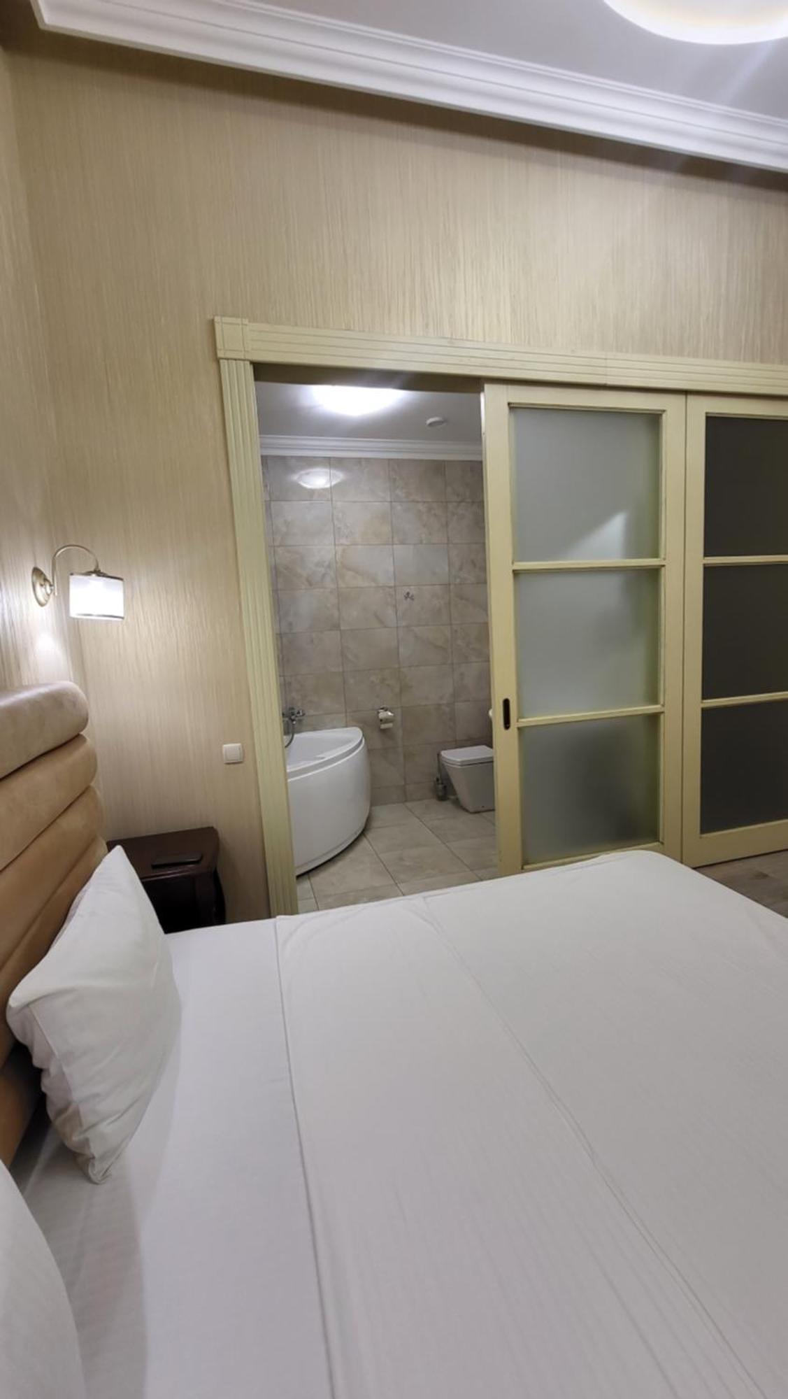 Hotel Menshikov Odessa Extérieur photo