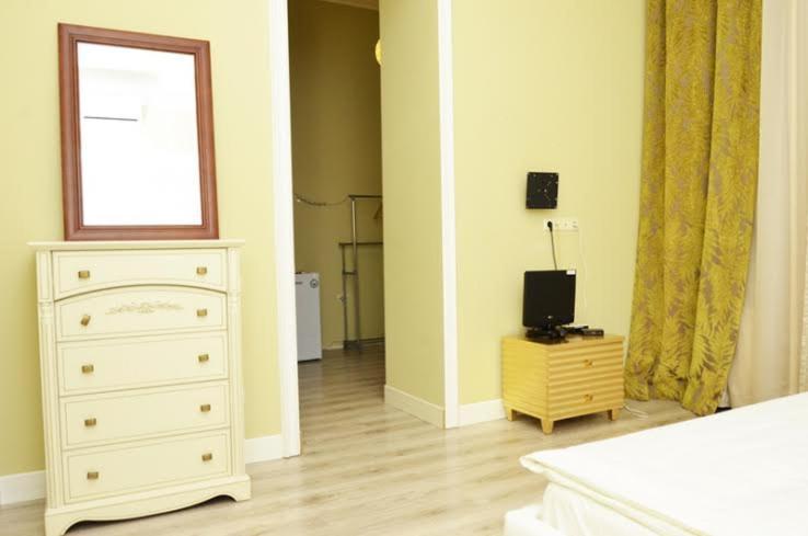 Hotel Menshikov Odessa Extérieur photo